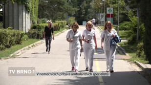 V nemocnicích pribývá ambulantních specialistů﻿