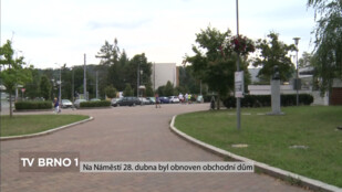 Na Náměstí 28. dubna byl obnoven obchodní dům