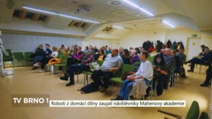 Roboti z domácí dílny zaujali návštěvníky Mahenovy akademie
