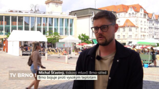 Město Brno ochlazuje ulice i náměstí během veder