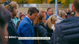 Kameny zmizelých propojují generace